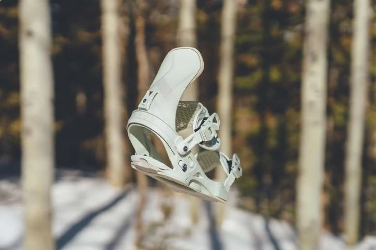 Arbor Ladies Marie-France Roy Sequoia Limited Edition Snowboard Bindings 2021-2022 9 Arbor Ladies Marie-France Roy Sequoia Limited Edition Snowboard Bindings 2021-2022 - Image 9